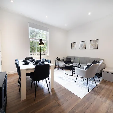 Excellent 3 Bedroom, 3 Baths, City Centre, Netflix, Amazing Location! Leeds  Exterior foto