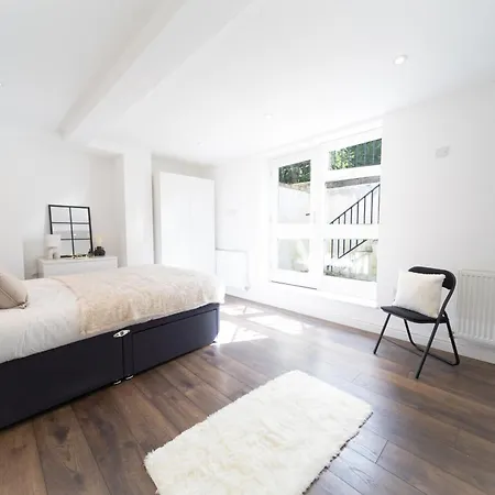 Excellent 3 Bedroom, 3 Baths, City Centre, Netflix, Amazing Location! Leeds  Exterior foto