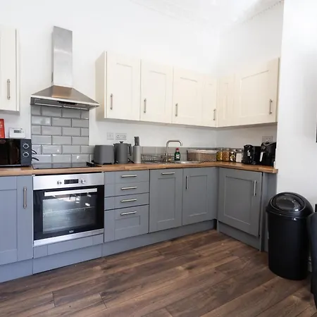 Excellent 3 Bedroom, 3 Baths, City Centre, Netflix, Amazing Location! Leeds  Exterior foto